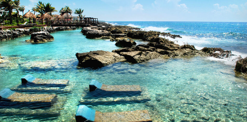 Mahahual-playa.jpg
